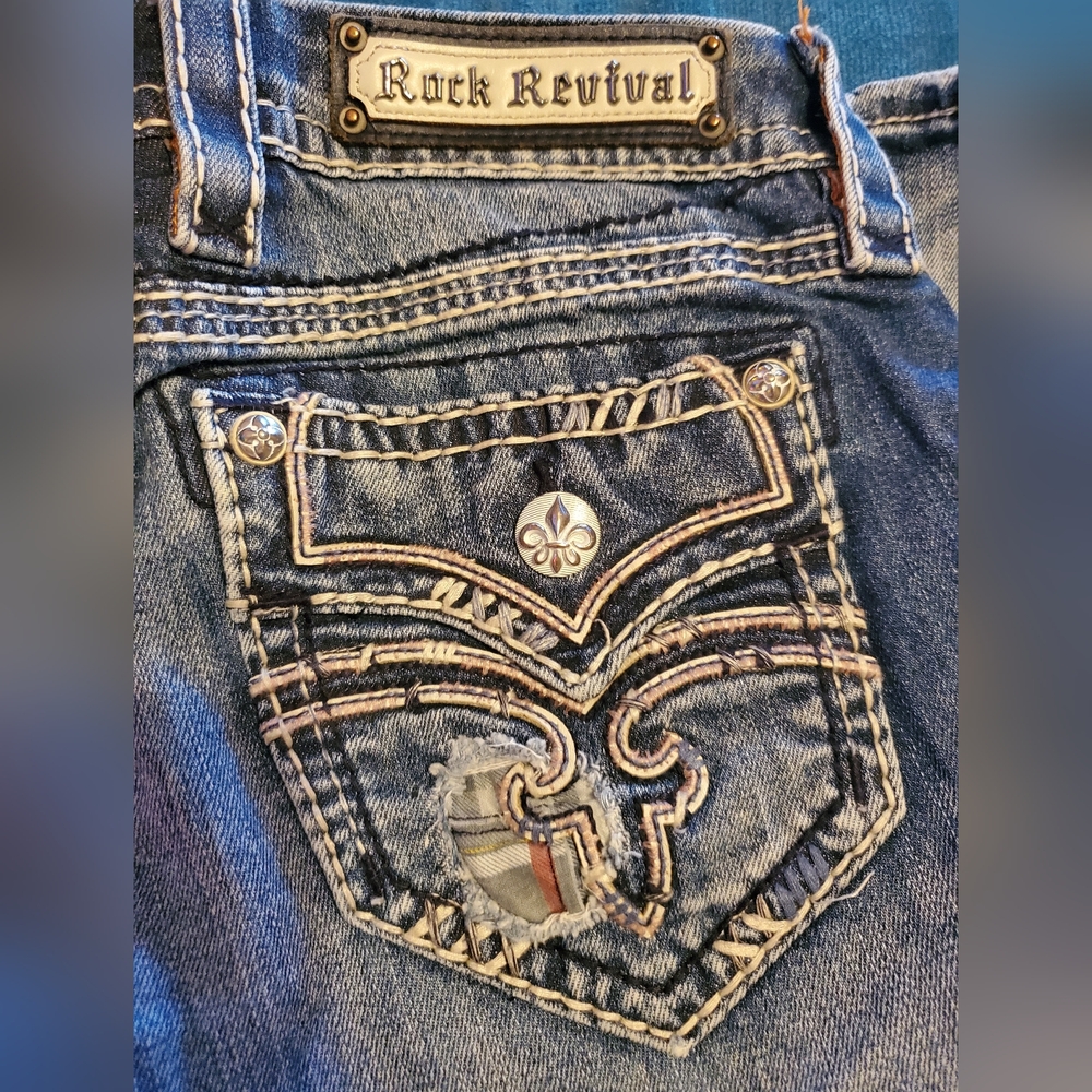 Rock Revival RAVEN skinny Distressed Blue Jeans with Embroidered Pocket